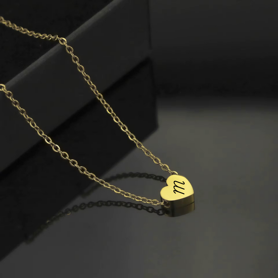 Minimalist Heart Pendant Necklace