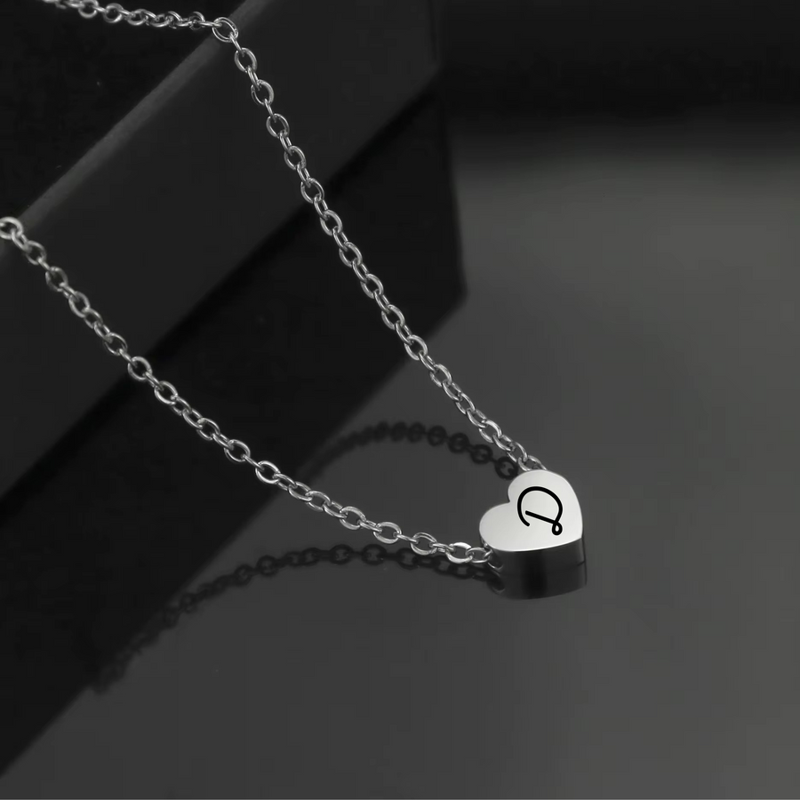 Minimalist Heart Pendant Necklace