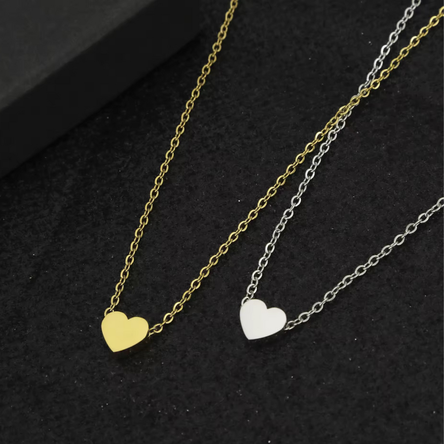 Minimalist Heart Pendant Necklace